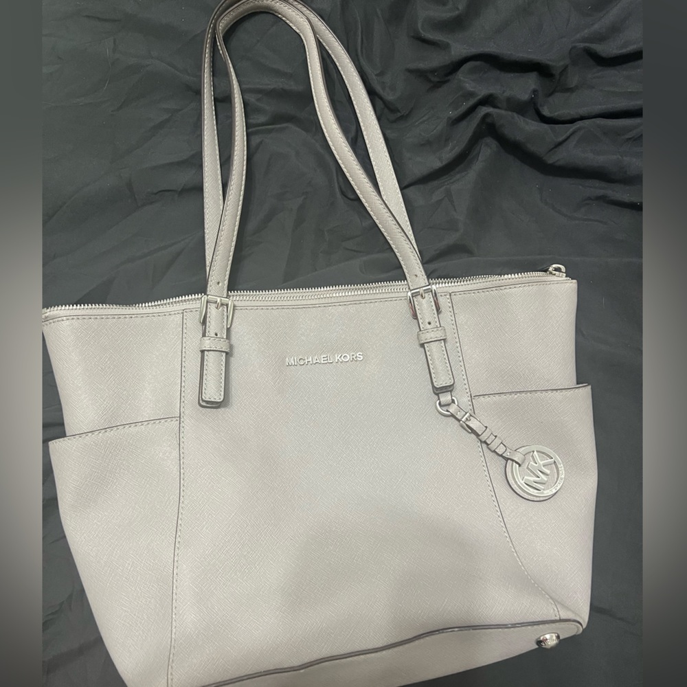 Michael kors handbag gray
